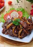 Tumis daging bawang bombay