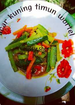 12. Acar Kuning Timun Wortel source:Ochirosi