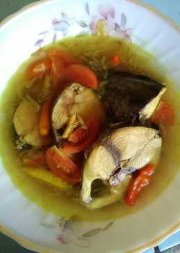 Asem-asem ikan tuna