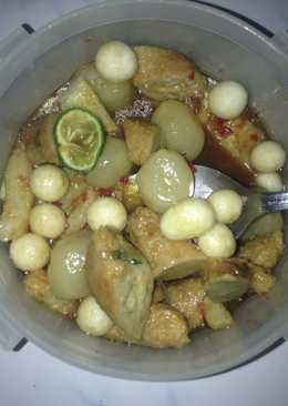 Pentol cireng kuah pedas