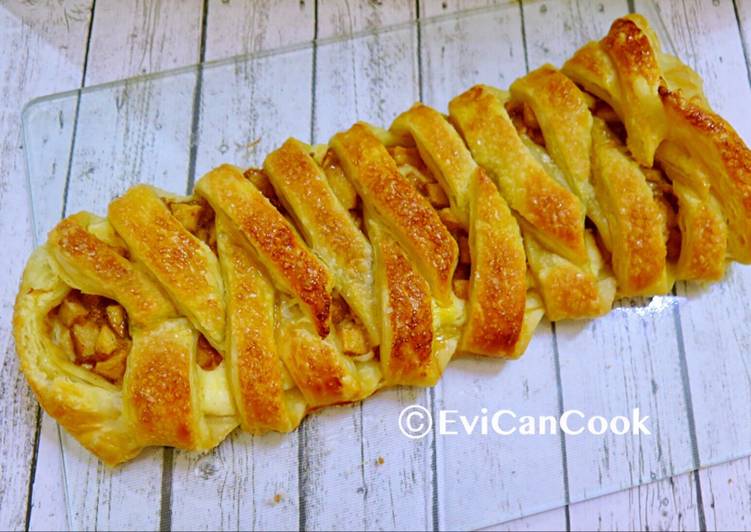 resep lengkap untuk Easy Apple Pie with Cream Cheese Filling