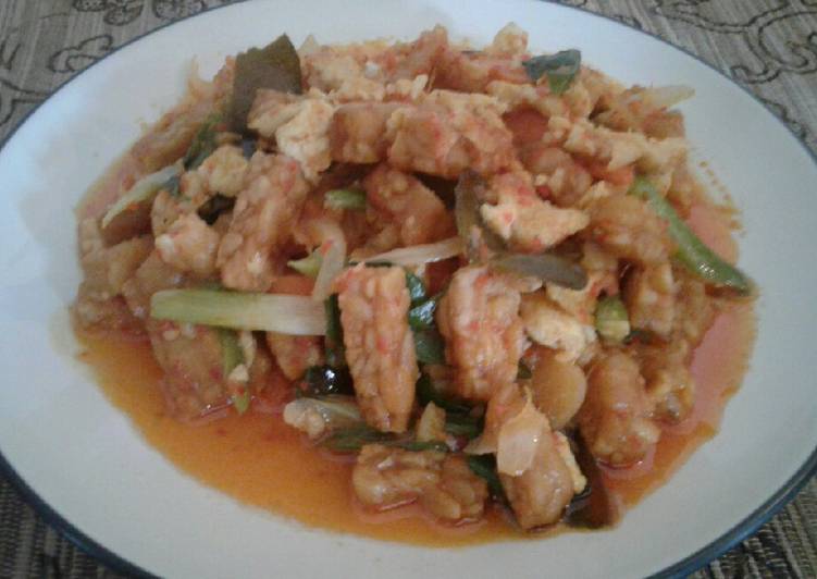 Tempe orek balado warna-warni