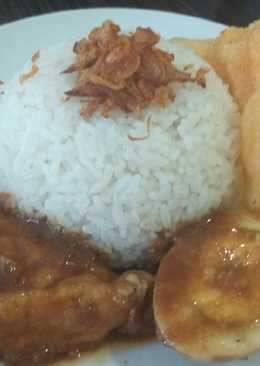 Nasi uduk & semur telor tahu #Maree