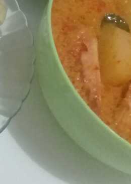 Kari ayam dan kentang