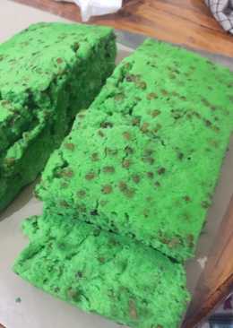 Bolu kukus pandan kacang hijau