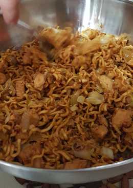 Mie Goreng Ulang Tahun