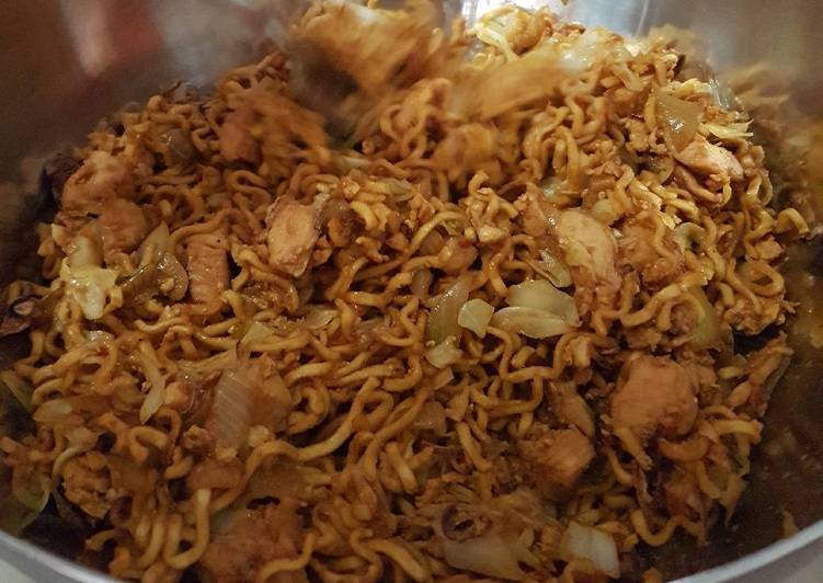 resep makanan Mie Goreng Ulang Tahun