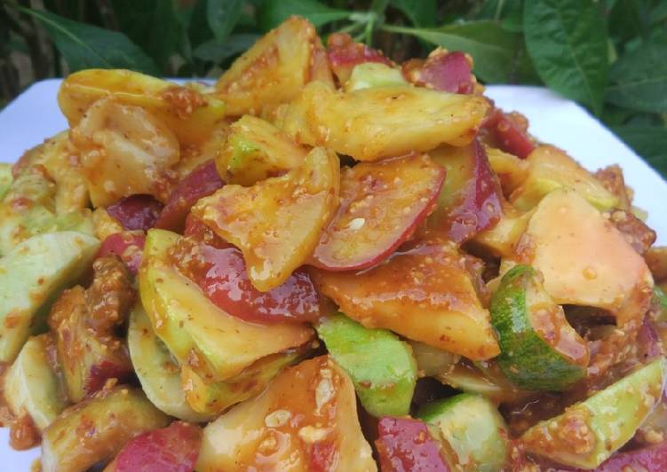  Resep  Sambal  rujak  buah oleh Icha Felice Cookpad