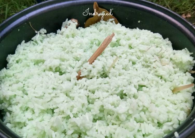 resep masakan Nasi Uduk Pandan