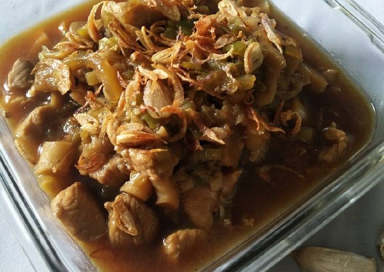 gambar untuk cara membuat Ayam jamur (untuk mie ayam)