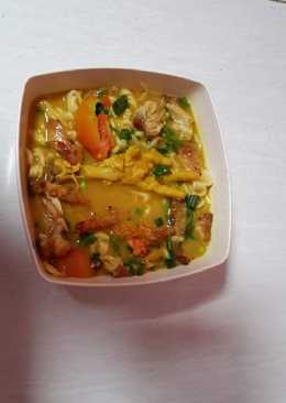 Soto ayam & ceker ayam ala mama rere