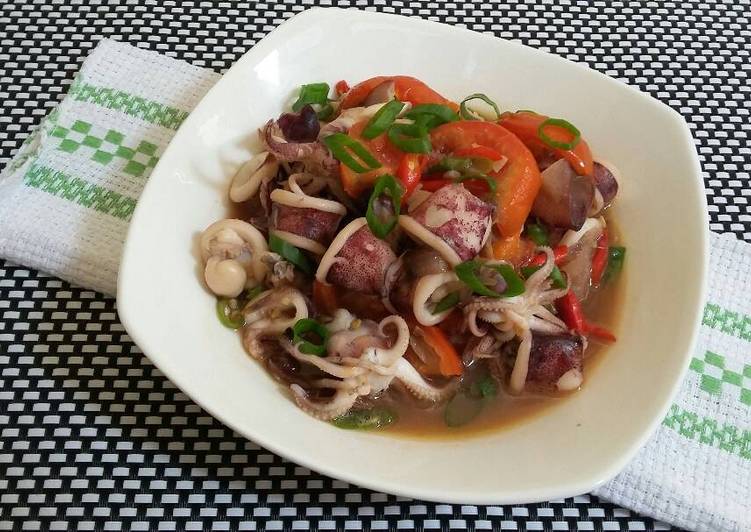 resep makanan Tumis cumi basah simple