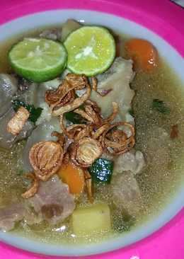 Sop kaki daging kaki sapi sayuran