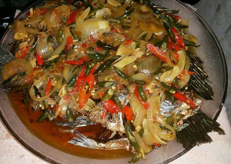 resep lengkap untuk Tumis nila bombay