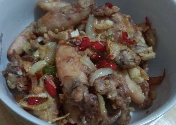 resep lengkap untuk Cumi asin crispy sambel bawang