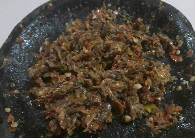 resep lengkap untuk Sambal Teri Tumbuk Segar