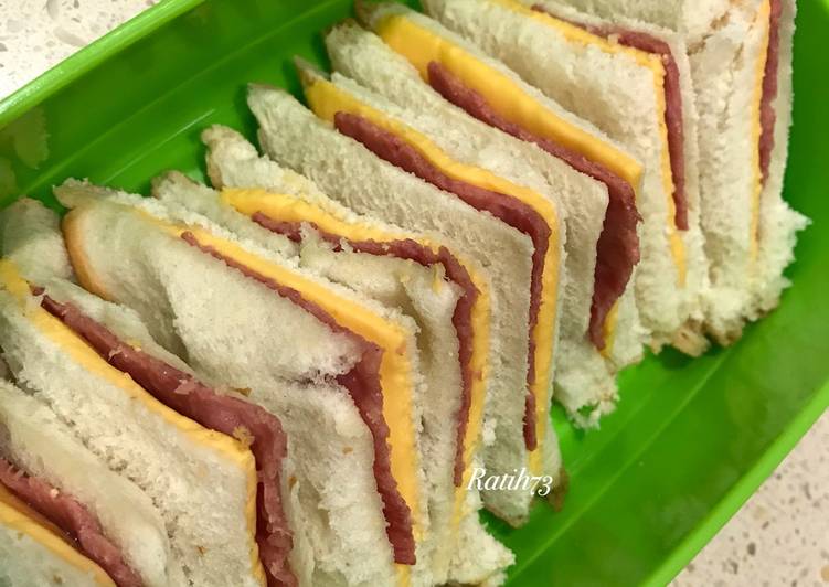 gambar untuk resep Sandwich Super Simple Bekal Anak