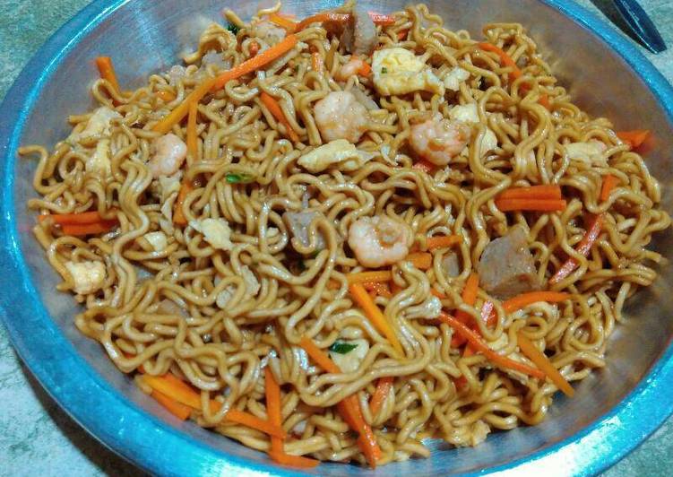 gambar untuk cara membuat Mie Goreng Udang Bakso