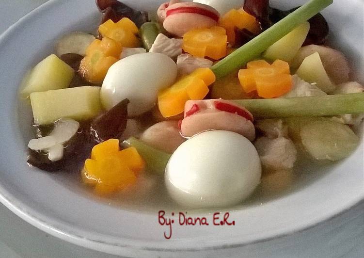 Resep Sup Kimlo khas Solo Oleh Diana Endri Rosisca