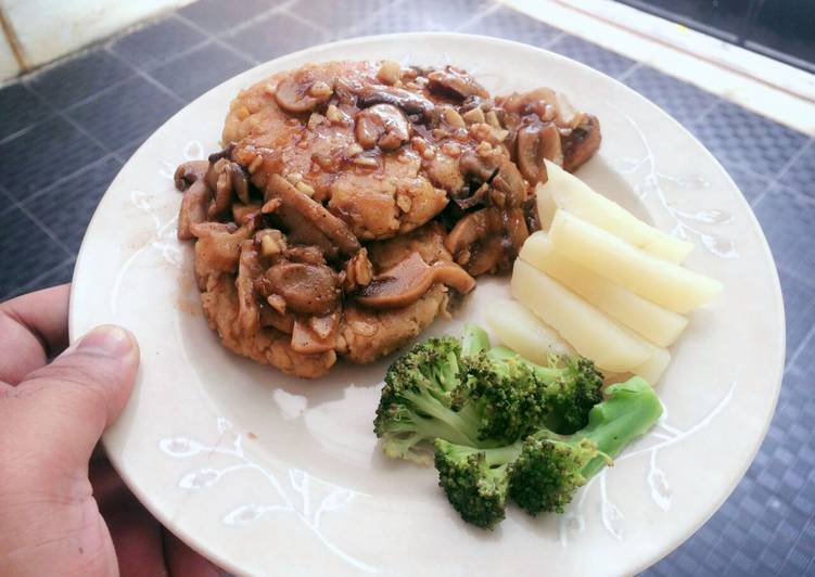 resep masakan Steak Tempe saus jamur lada hitam