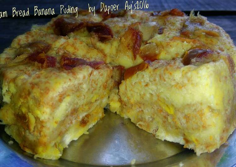 resep makanan Steam Bread Banana Puding Topping Kurma