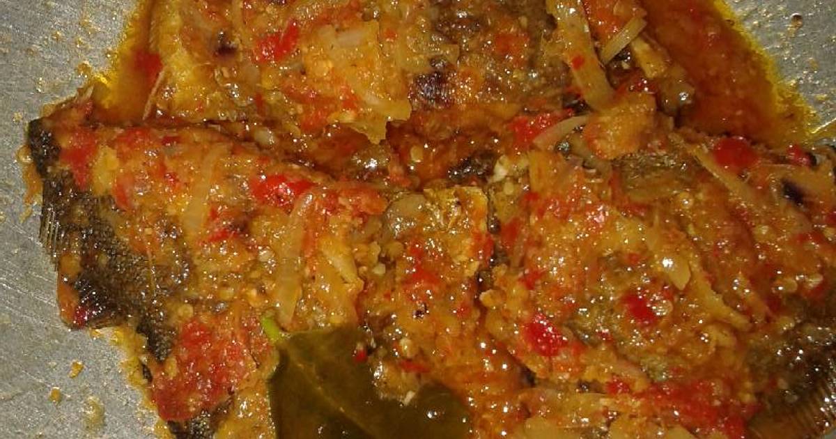  Resep Ikan Bawal Goreng Balado oleh rahmanita Cookpad