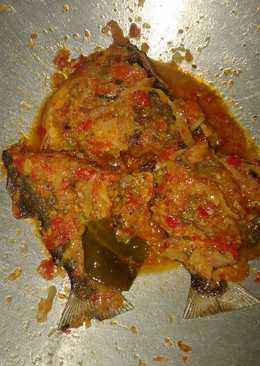 Ikan Bawal Goreng Balado