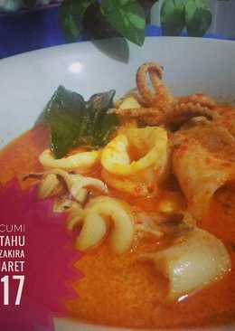 Gulai cumi cumi + tahu ala amii kia