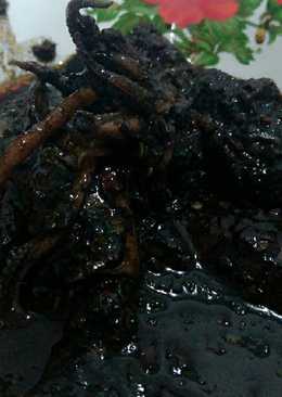 Cumi masak tinta hitam
