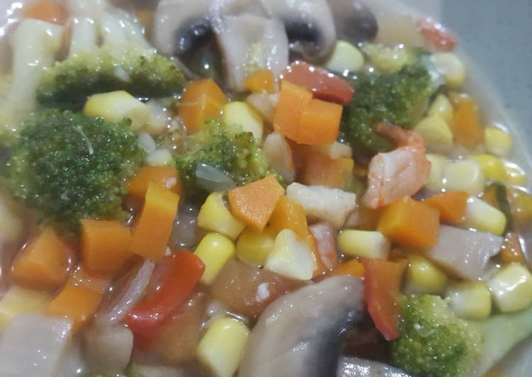 cara membuat Rainbow Mushroom soup