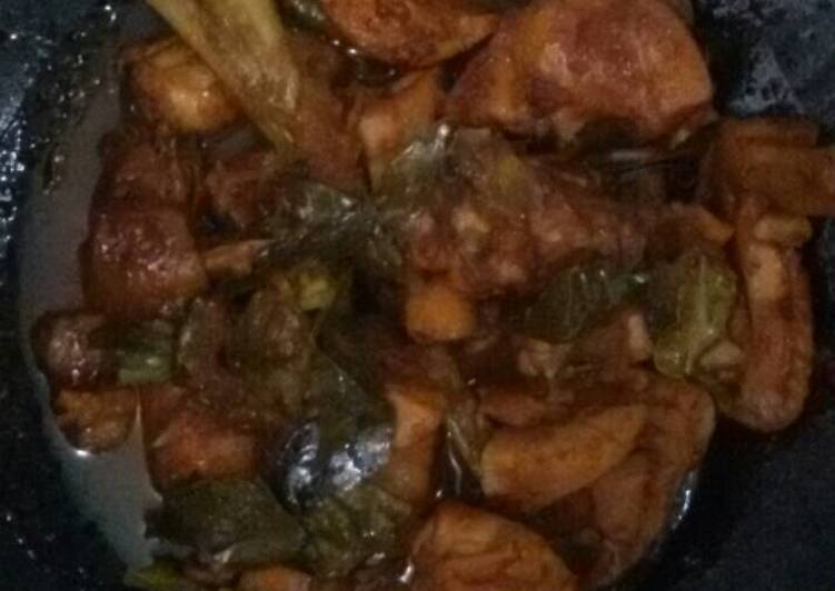 cara membuat Semur Ayam Sederhana