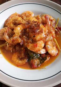 Udang pedas bumbu kuning