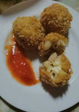 Macaroni Cheesee Ball