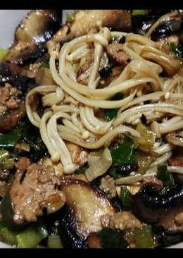 Tumis jamur daging sapi