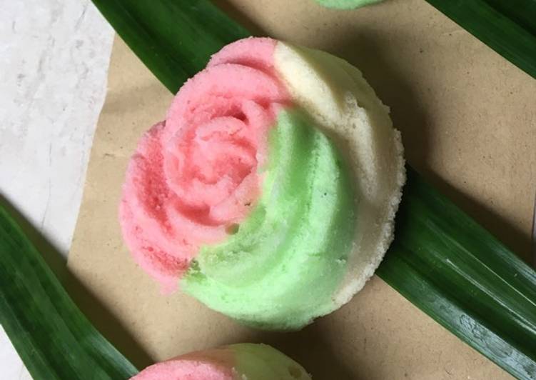 cara membuat Bolu kukus mawar rainbow