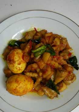 Kentang ceker balado santan