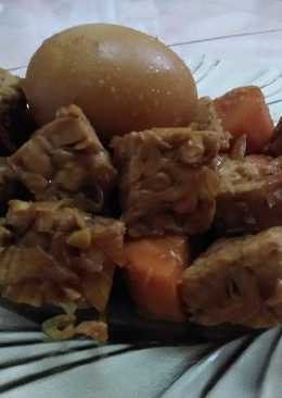 Semur Tempe Telur Wortel with Magicom Ala Anak Kost