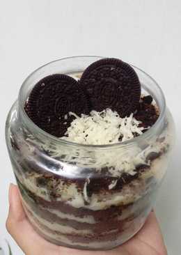 Oreo Cheesecake in Jar