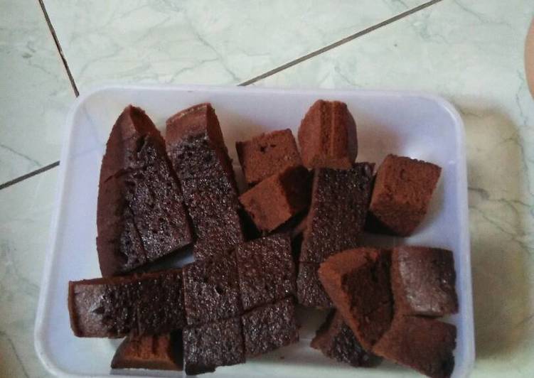 Resep Brownies kukus simple - Novita Anggraeni