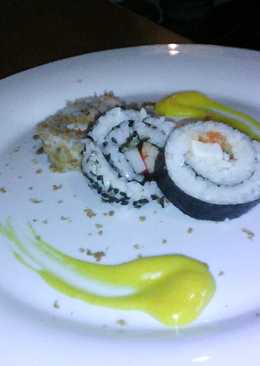 Sushi dengan balutan cita rasa lokal