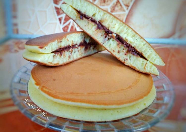 resep lengkap untuk Dorayaki Simpel