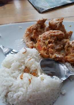 Nasi udang telur asin