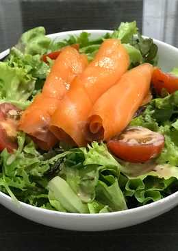 Smoked Salmon Salad with Japanese Sesame Dressing