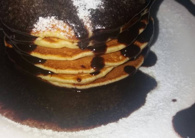 resep makanan Pancake coklat tabur gula