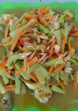 Ikan kakap bumbu acar kuning