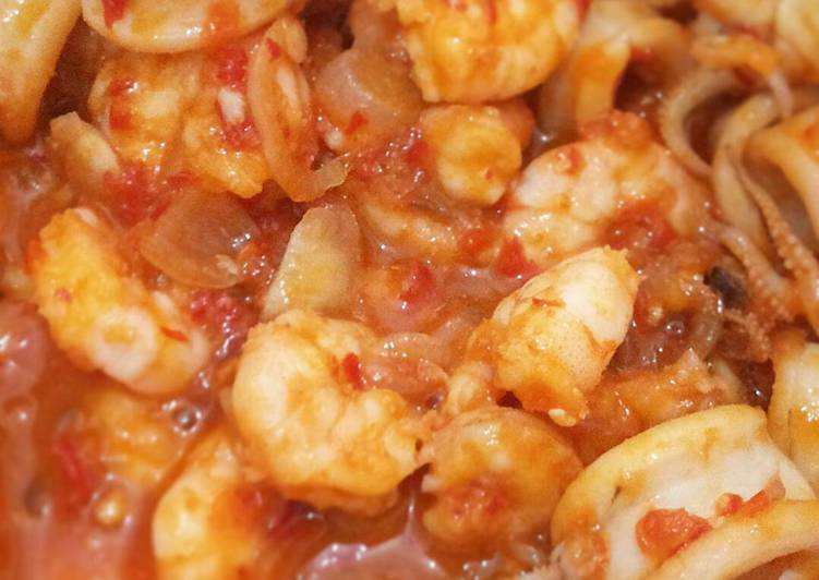 gambar untuk cara membuat Cumi udang sambal bawang