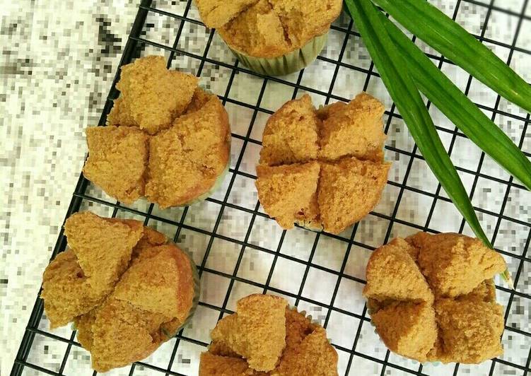 gambar untuk resep BOLU KUKUS GULA MERAH Lembut NO MIXER (#pr_recookanekabolkus)