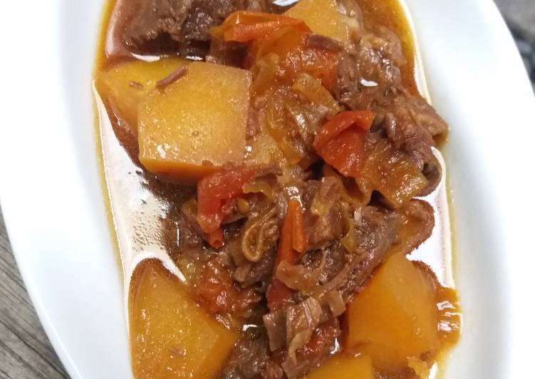 resep Semur Daging Sapi dan Kentang