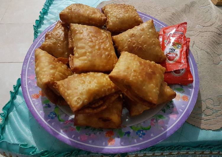 bahan dan cara membuat Martabak Mini 