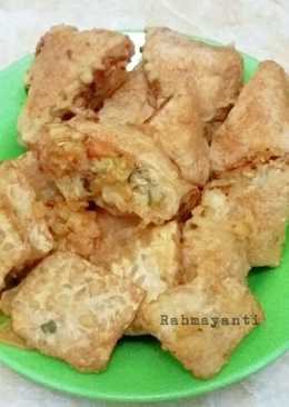 Tahu isi sayuran dan tempe goreng